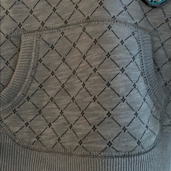 Boys pull over hoodie gray 12M Oshkosh - Picture 6 of 8